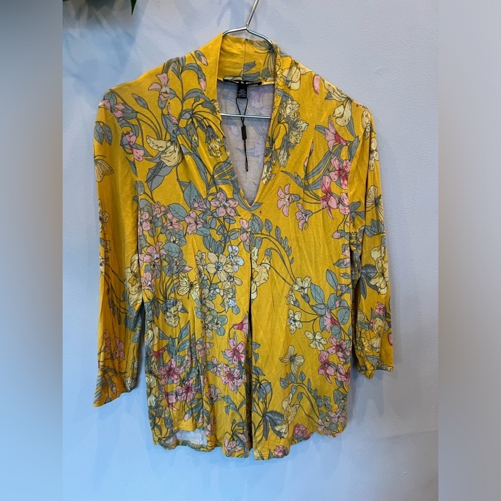 CABLE & GAUGE women floral yellow casual style blouse/size SP - Picture 4 of 7
